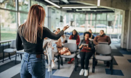 Digital Marketing classes at Benchmark Training Institute, Abu Dhabi